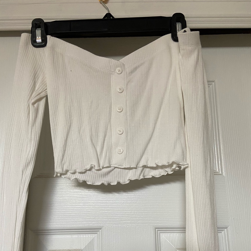 White off the shoulder crop top